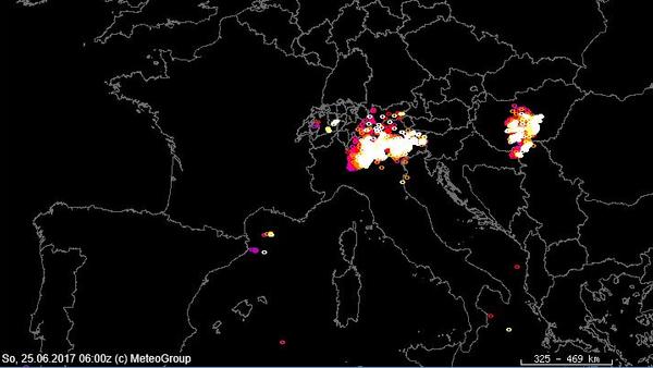 Satellitenbilder vom 24.06. bis 26.06.2017: Neues Krawalltief im Anmarsch Gewitter über Italien