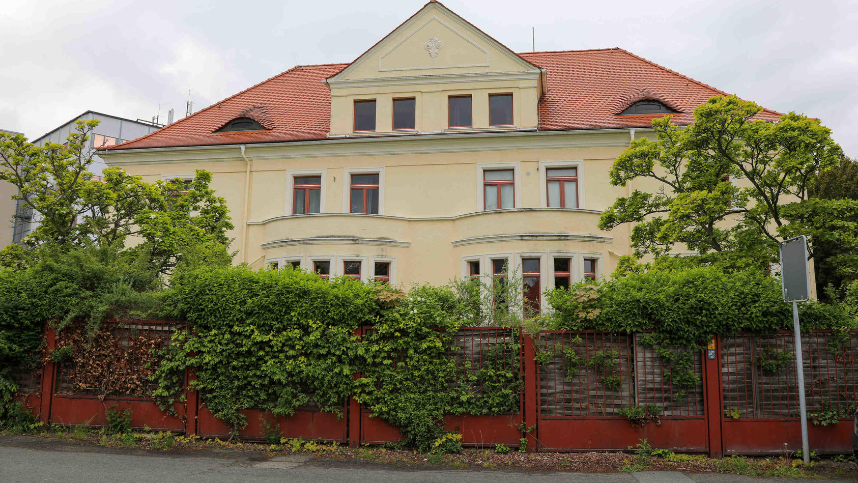 Immer Wieder Klingeln Freier Görlitzer Familien Wohnhaus War Mal Ein Sex Verein Wetterde