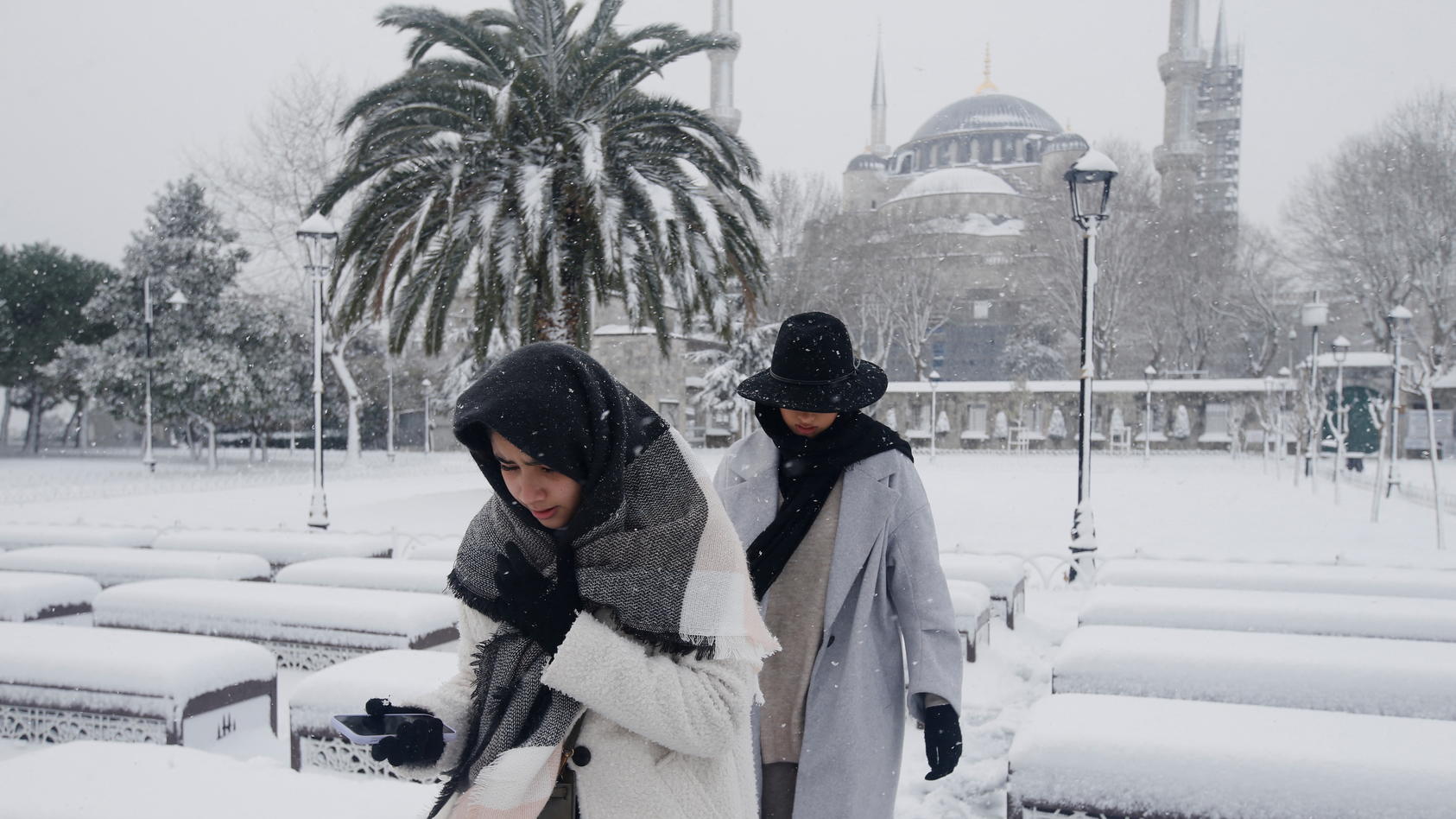 Tormentas en el Mediterráneo: hasta 300 litros de lluvia en España y Francia – nieve en Turquía y Grecia