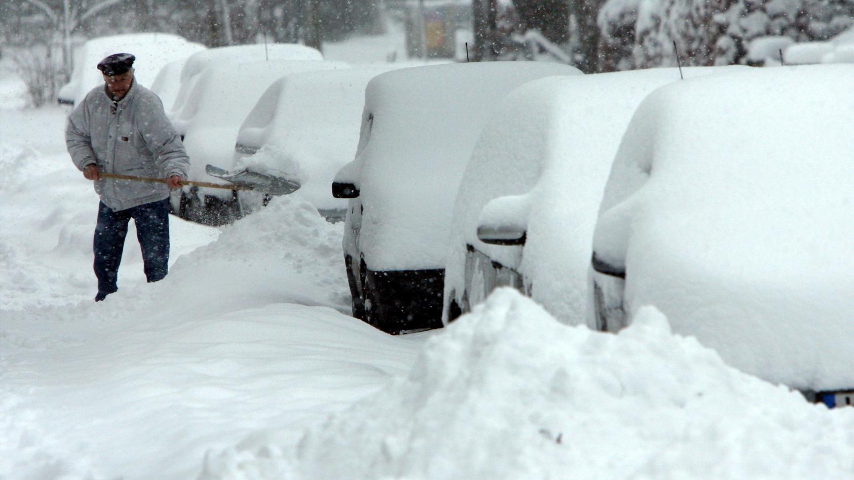 Bis 20 Cm Schnee In Deutschland: März Bringt Spätwinter Mit Glätte Und ...