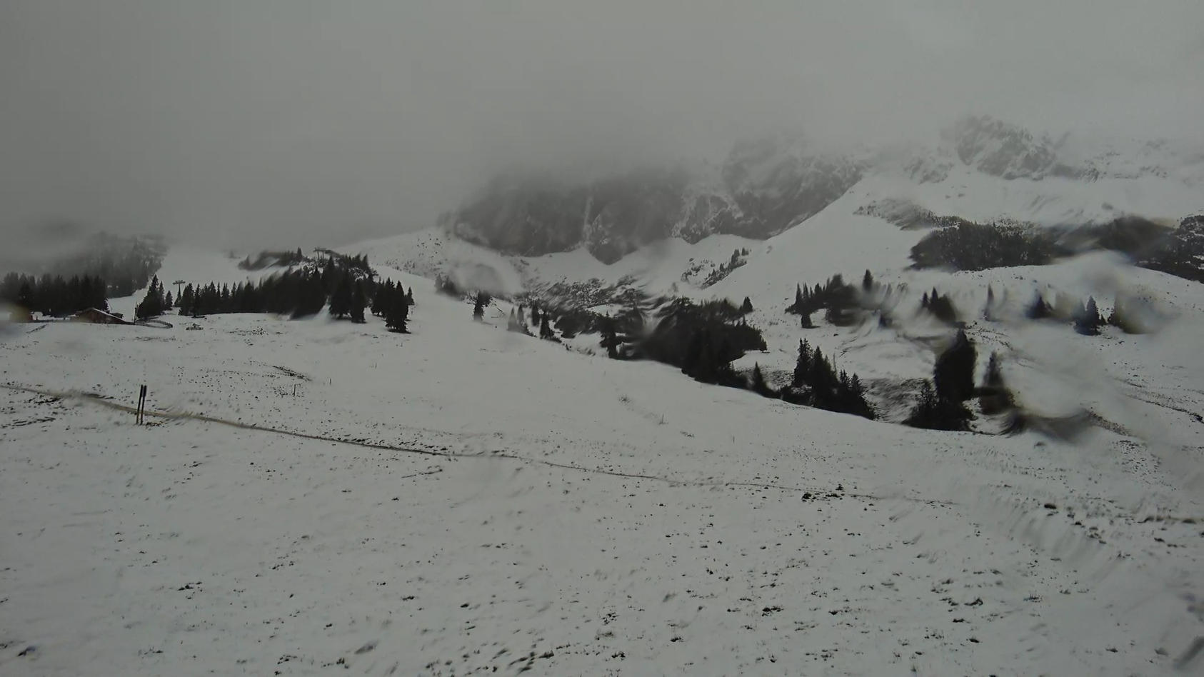 Schnee In Den Alpen Auf Der Zugspitze Ist Innerhalb Von Stunden