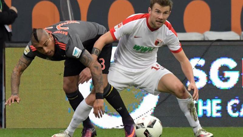 FC Augsburg: Daniel Baier zieht unter neuem Trainer Dirk Schuster ein ... - Wetter.de